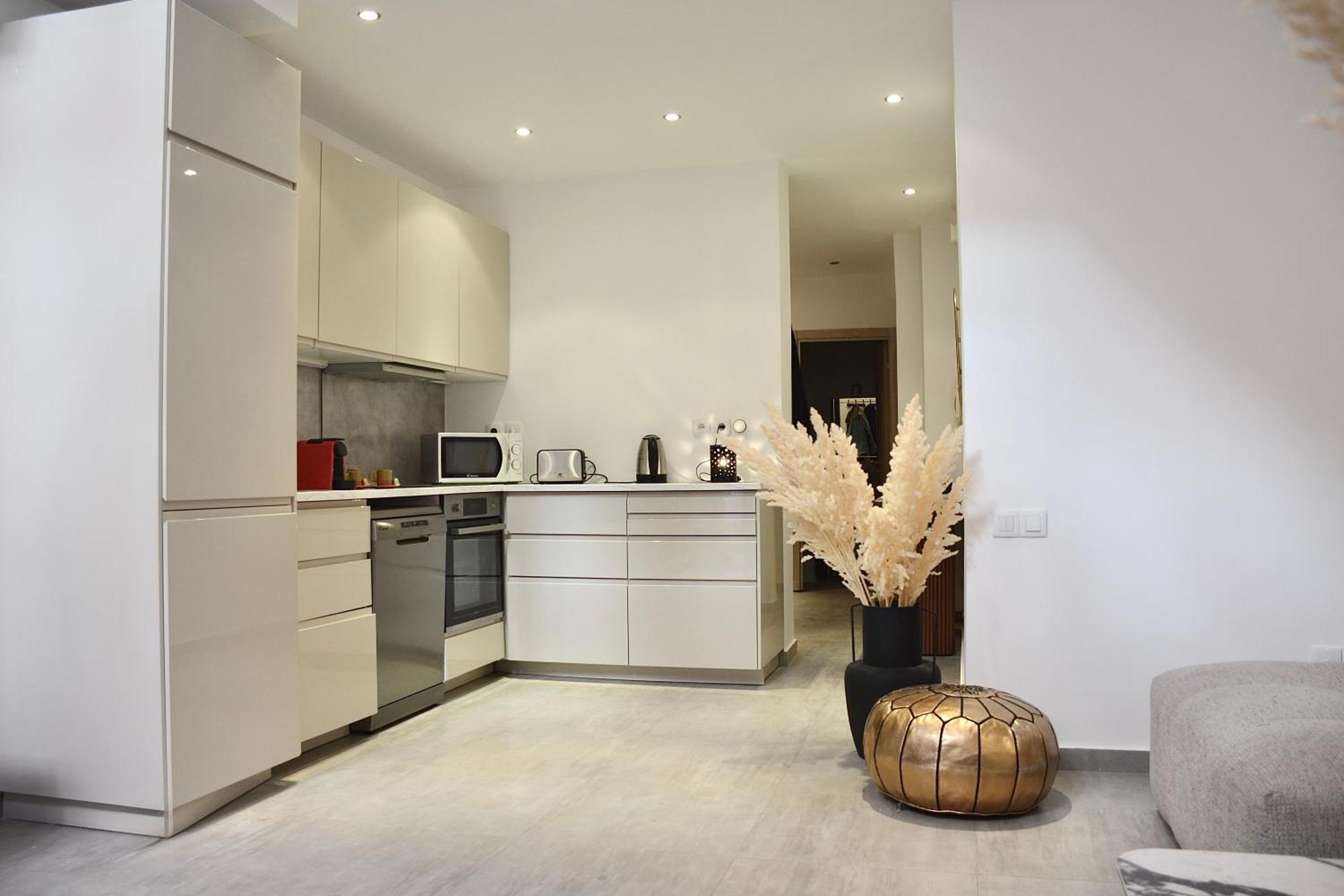 M17-le Duplex-balcon-piscine-majorelle